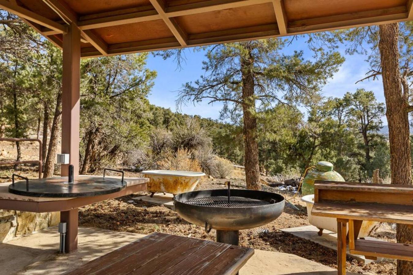 Steel Pine Lodge A Rustic Mountain Retreat Views Baldwin Lake Exterior photo
