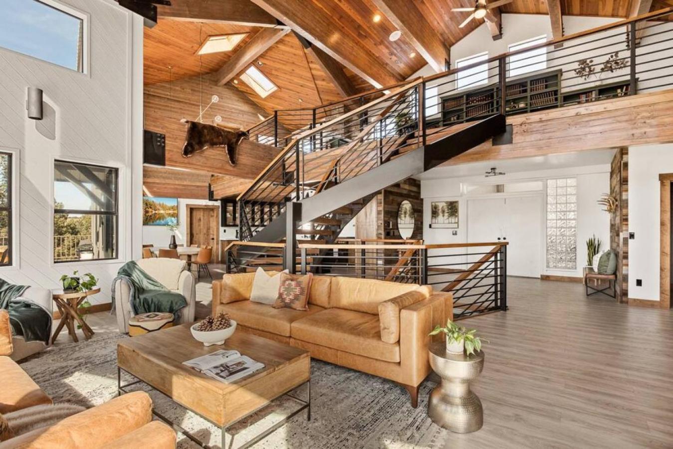 Steel Pine Lodge A Rustic Mountain Retreat Views Baldwin Lake Exterior photo