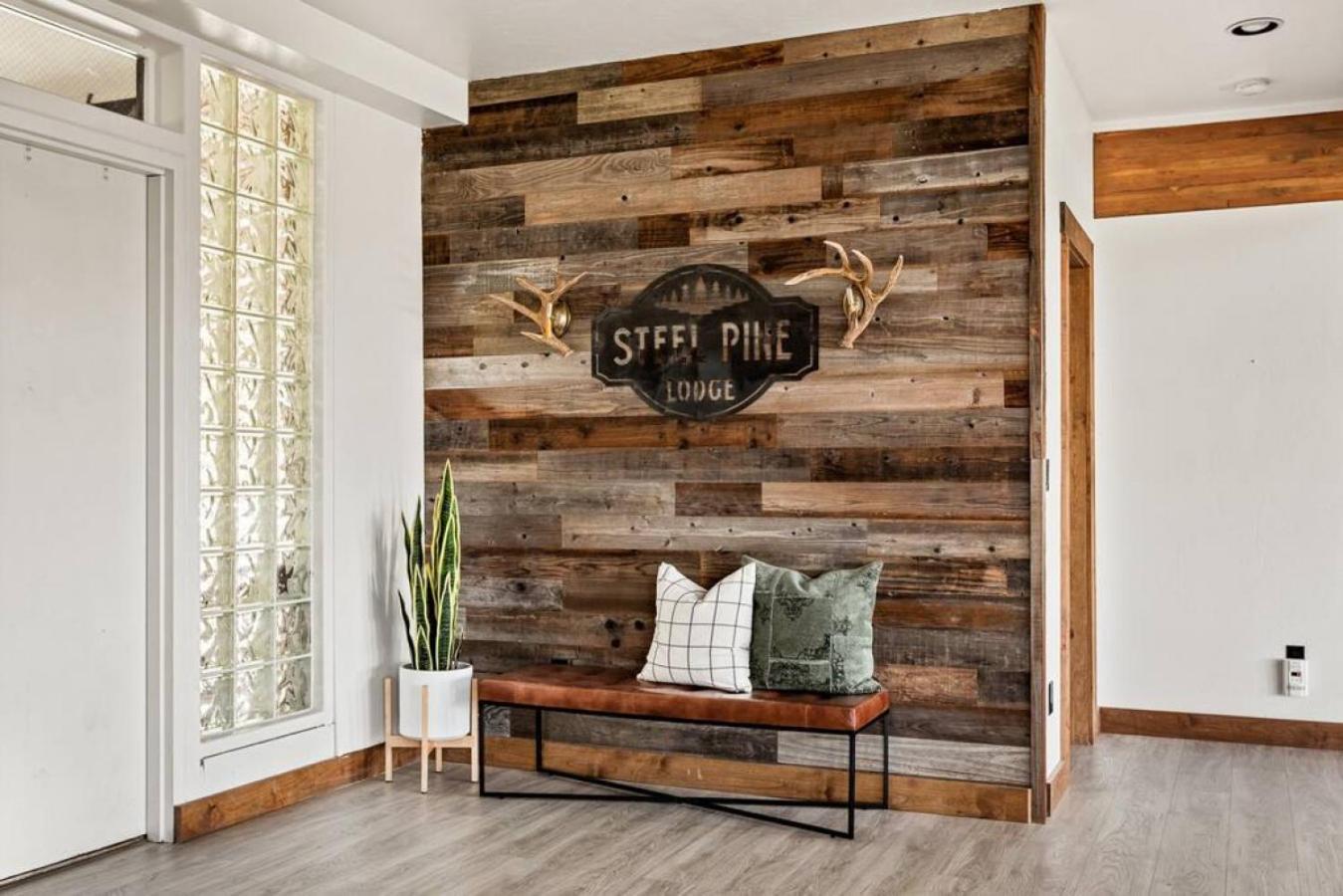 Steel Pine Lodge A Rustic Mountain Retreat Views Baldwin Lake Exterior photo