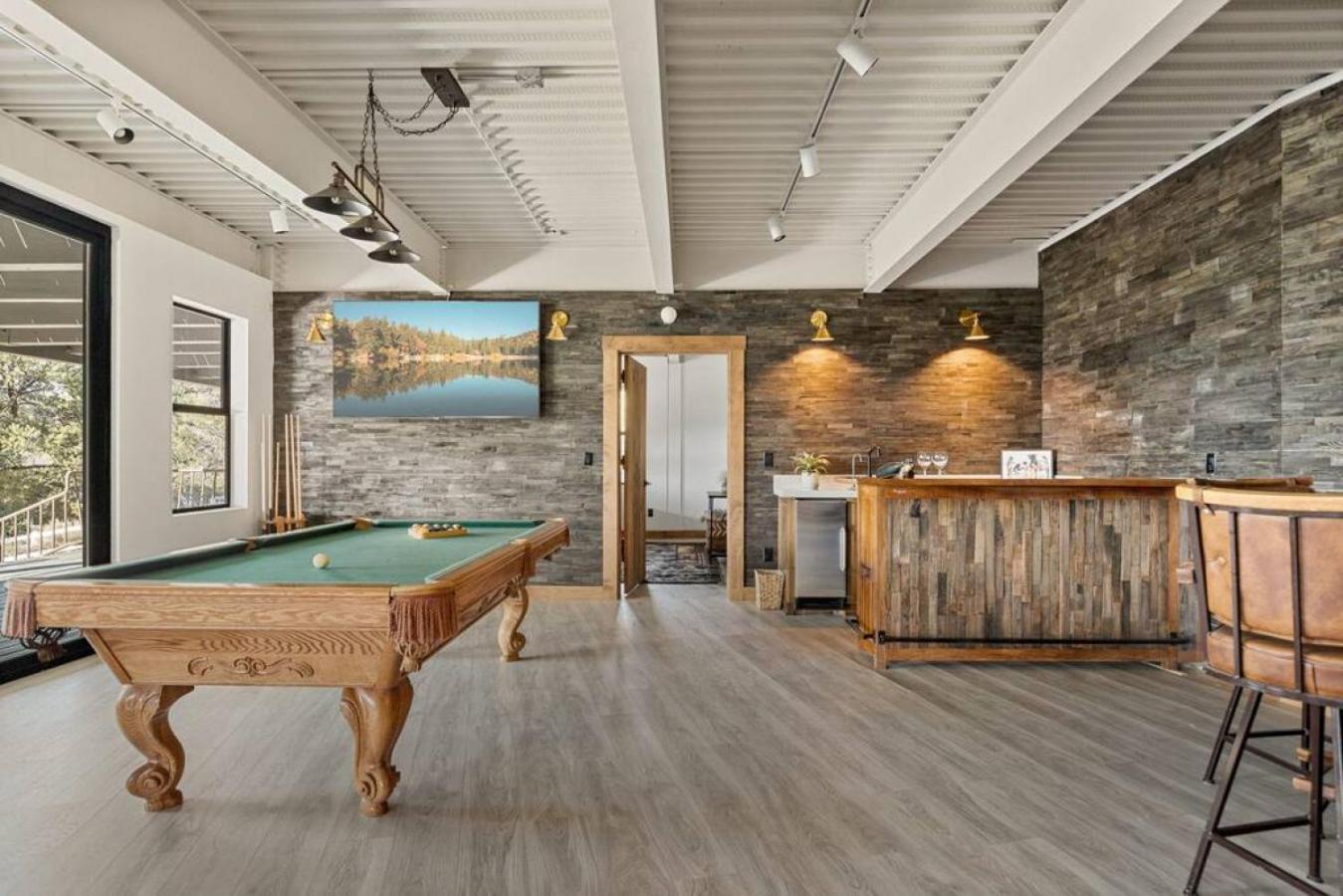 Steel Pine Lodge A Rustic Mountain Retreat Views Baldwin Lake Exterior photo